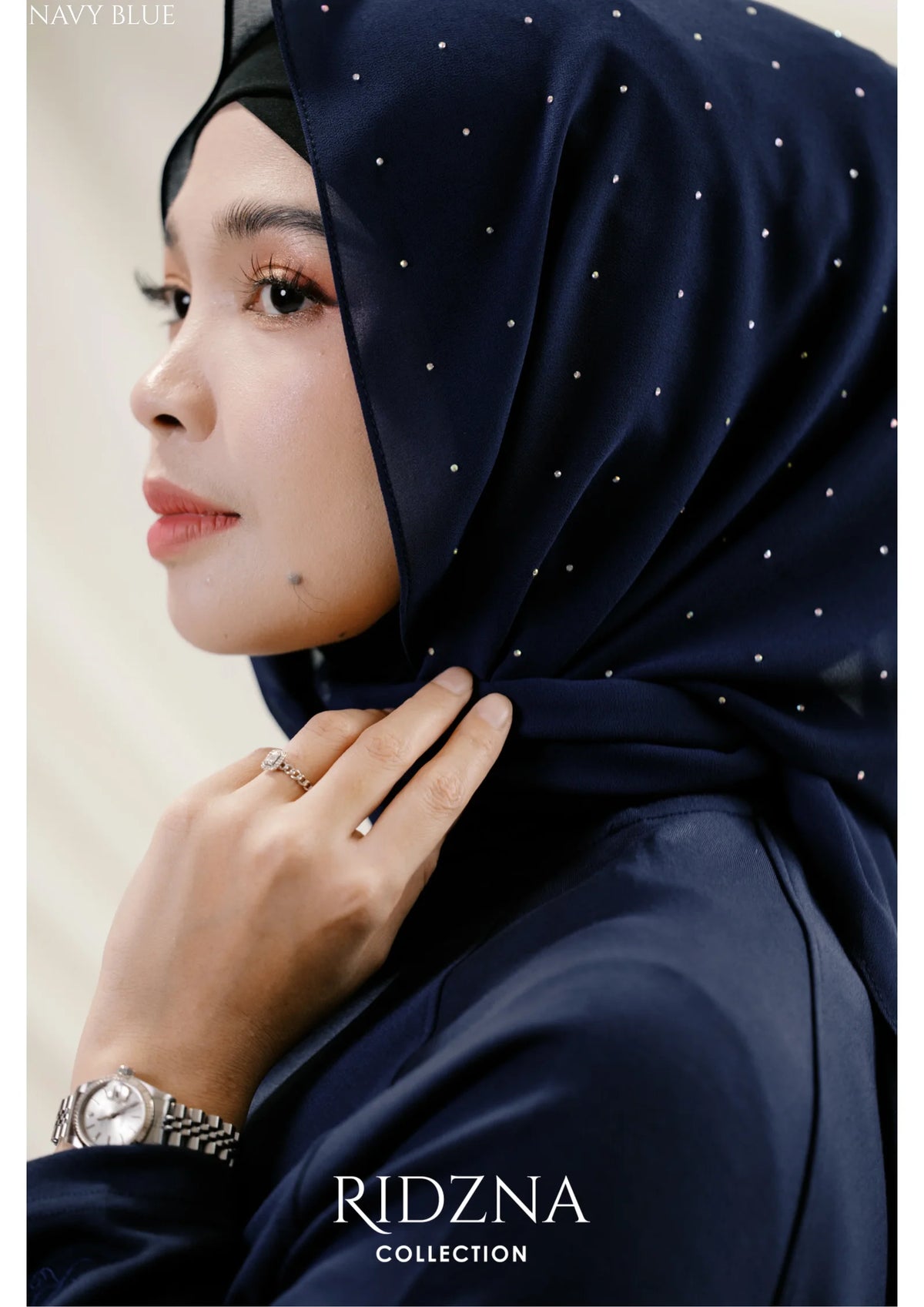 Ridzna Hoodie Shawl