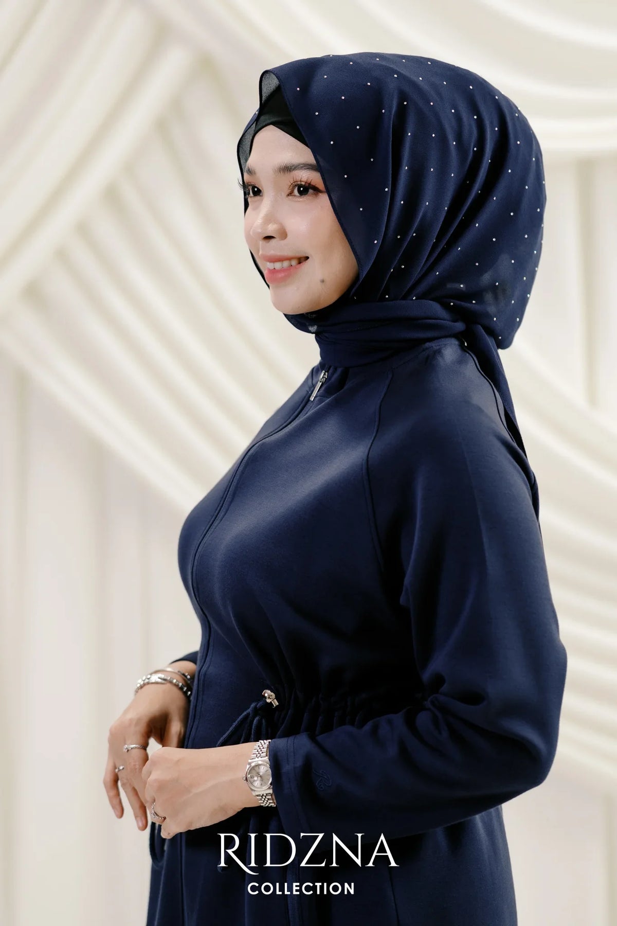 Ridzna Hoodie Shawl