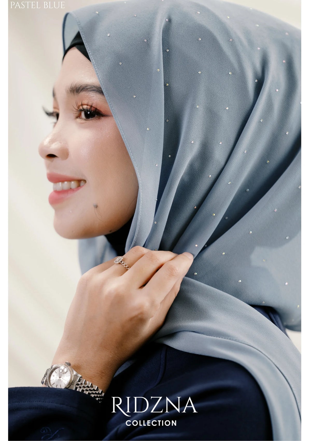 Ridzna Hoodie Shawl