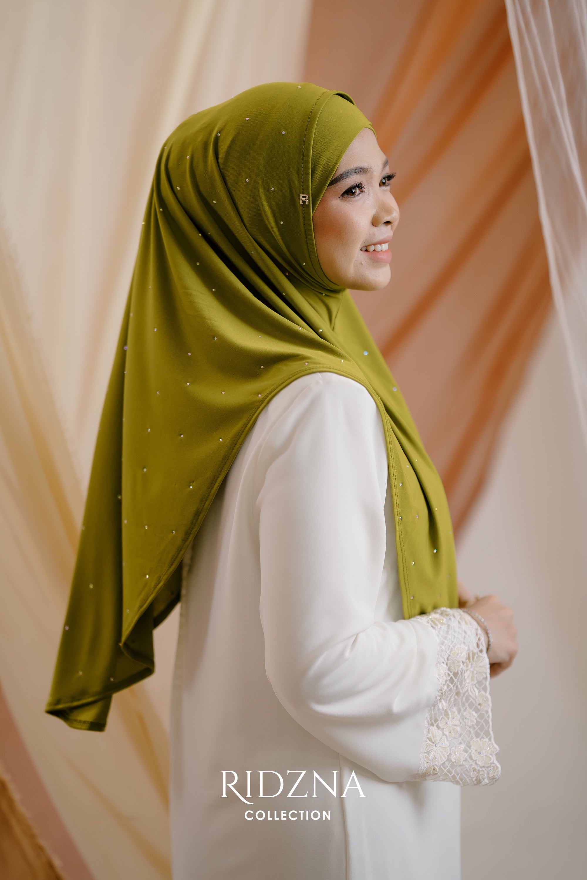 Ridzna Collection hijab campaign